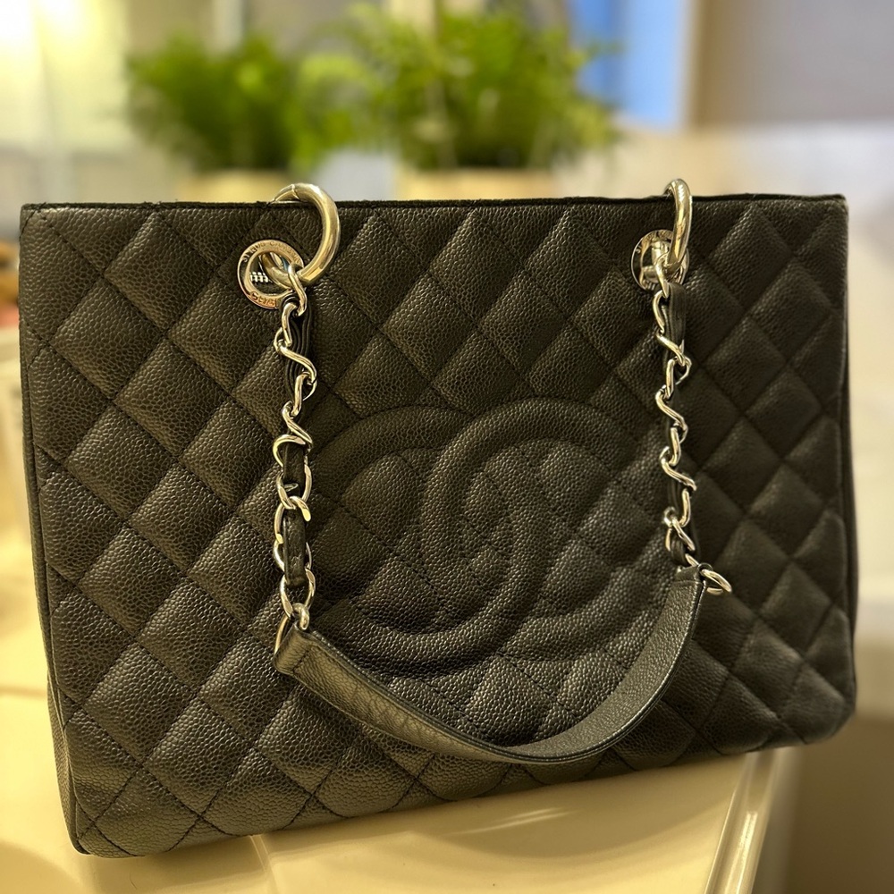 Authentic****CHANEL*** Caviar Grand Shopping Tote ** GREAT CONDITION (no Bag)